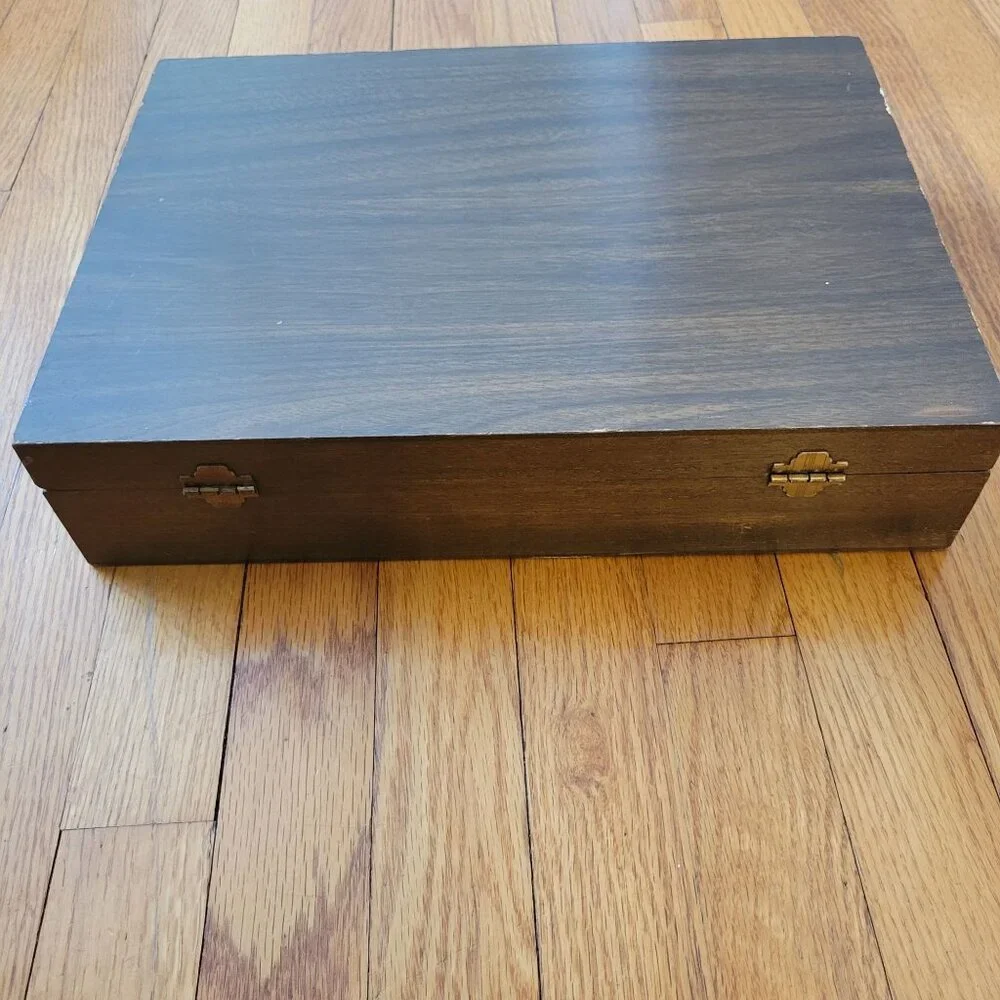 WM Rogers Stainless Steel 6 Place Setting‎ 26 Piece Wood Serving Box Flatware